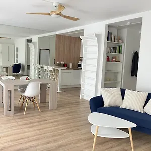 42m Terrace , Paris France